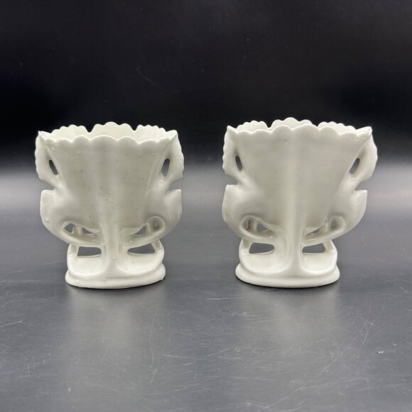 Antique Old Paris Porcelain Spill Bridal Vases Floral Scalloped Edges Pair READ - Picture 4 of 12